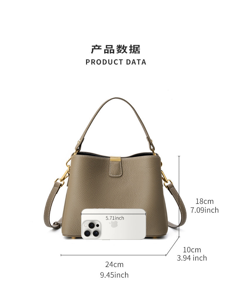 Product data image showing the bag's dimensions