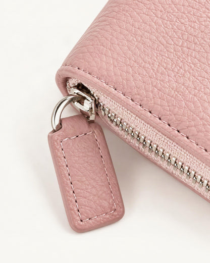 Cowhide Leather Compact Bi-Fold Wallet hardware and pebbled cowhide detail, close up