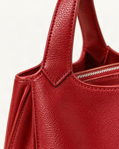 Top-Grain Cowhide Leather Tote Shoulder Bag hardware and cowhide detail, close up